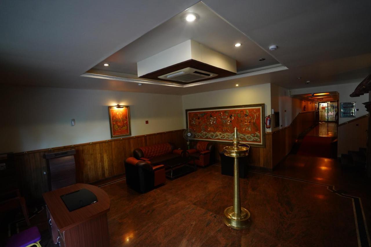 Gd International Redfort Nilambur Exterior photo