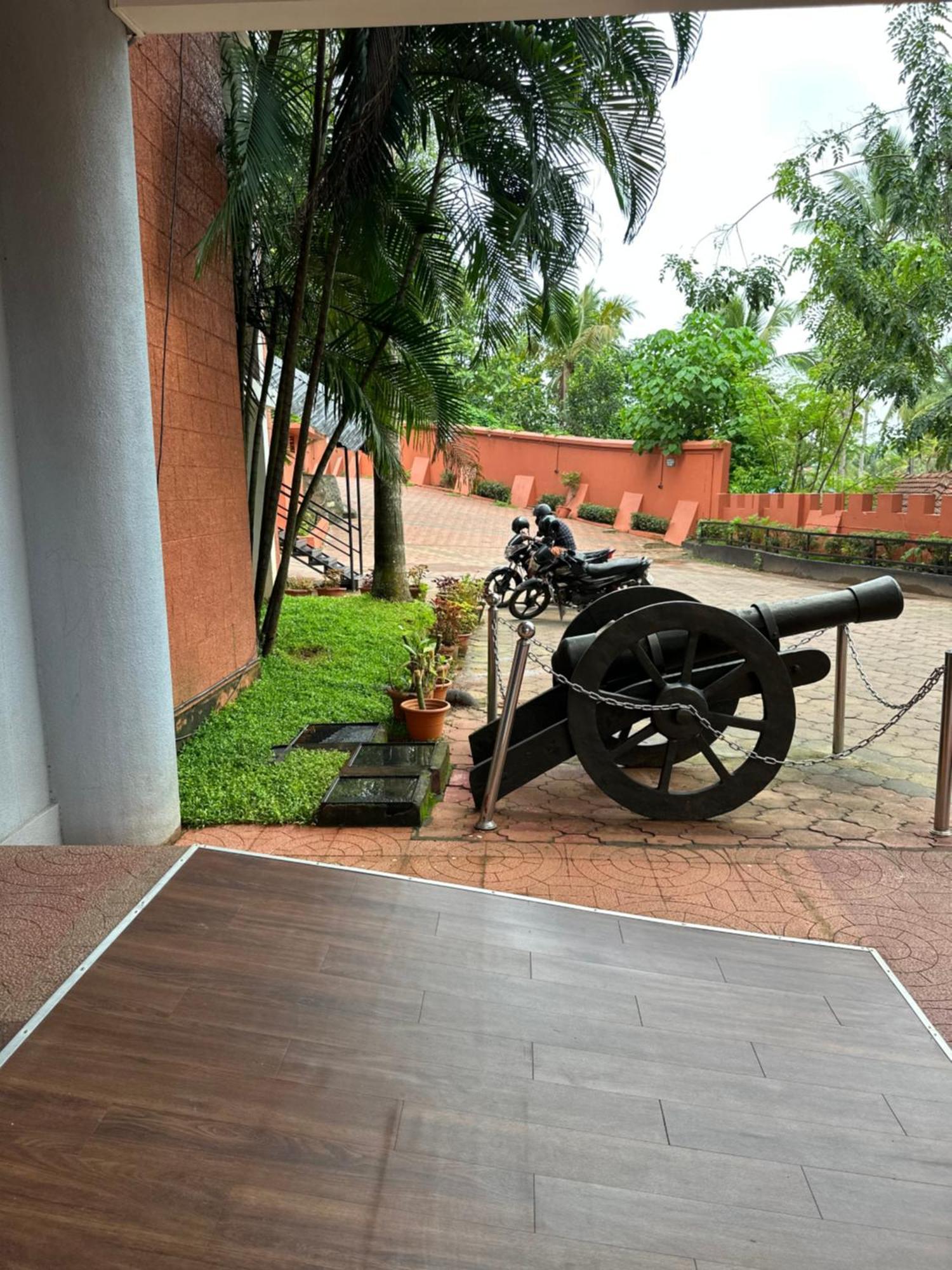 Gd International Redfort Nilambur Exterior photo